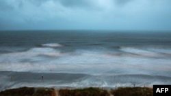 Güney Carolina'daki Myrtle Beach'de şiddetli rüzgar