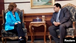 Egypt's Deputy Prime Minister Ziad Bahaa el-Din with European Union Foreign Policy Chief Catherine Ashton, Cairo, Oct. 3, 2013.