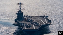 L'USS Harry S. Truman dans le Golfe d'Oman (25 déc. 2015)
