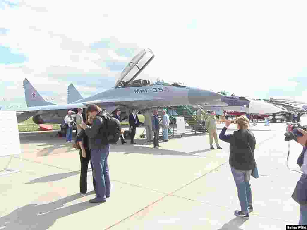 新式米格-35戰機計劃大批裝備俄軍(美國之音白樺拍攝)