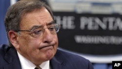 Leon Panetta quiere examinar los actuales programas de adiestramiento sobre ética para ver si son adecuados.