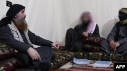 Operasi AS terhadap ISIS tidak akan berhenti pasca tewasnya pemimpin ISIS Abubakr al Baghdadi (kiri). 