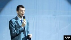 Milyonçu Mixail Proxorov biznes təmayüllü “Haqq İşi” partiyasından istefa verib