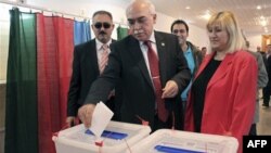 Azerbaycan Parlamento Seçimlerine Katılma Düşük