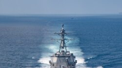 美国海军公布的照片显示“基德”号阿利·伯克级导弹驱逐舰在当地时间2021年8月27日例行穿越台湾海峡的国际水域。