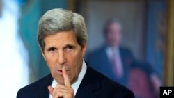 Menlu AS John Kerry mengimbau pemerintah di seluruh dunia untuk menciptakan pers yang beroperasi secara bebas dan tanpa rasa takut (foto: dok).
