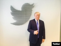 Republican presidential candidate Donald Trump gets ready for a question and answer session on Twitter during his campaign for the presidency. (@realdonaldtrump)