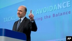 Le Commissaire européen aux Affaires économiques et financières Pierre Moscovici au siège de l'UE à Bruxelles, le 28 janvier 2016