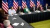 美国总统奥巴马（右三）参加阿拉斯加环境会议。 （2015年8月31日）