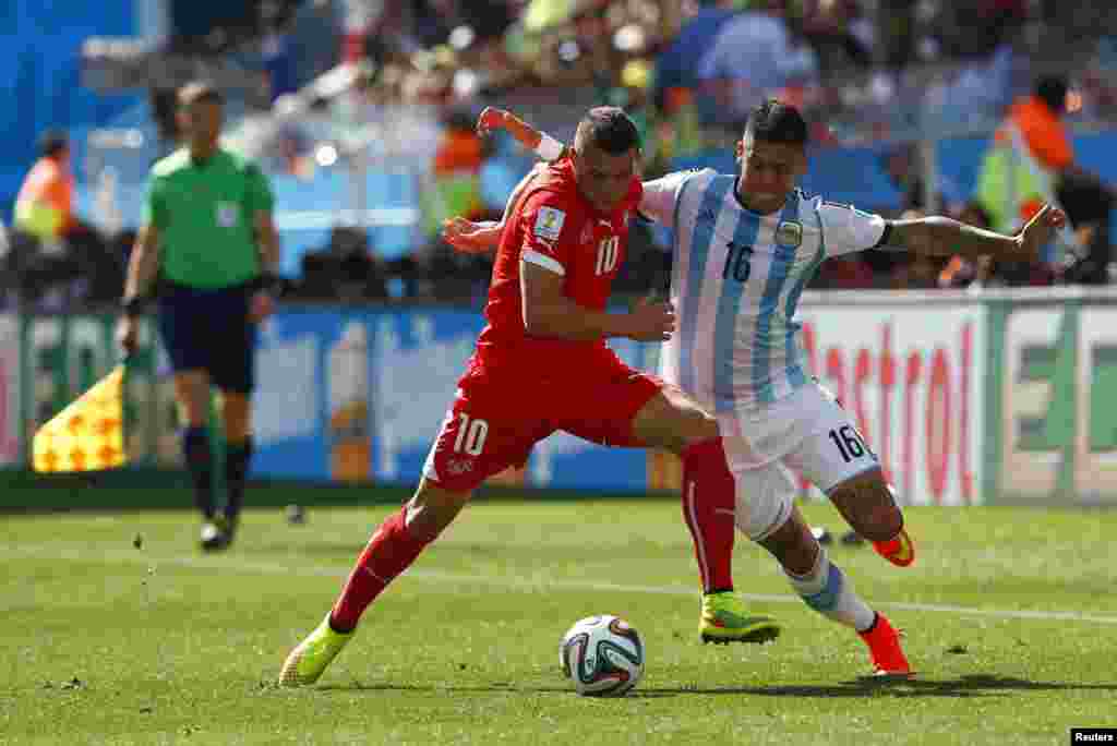 برازیل فٹ بال ورلڈکپ کے ناک آوٹ مرحلے میں ارجنٹینا نے سوئٹزرلینڈ کو 0-1 سے ہرادیا