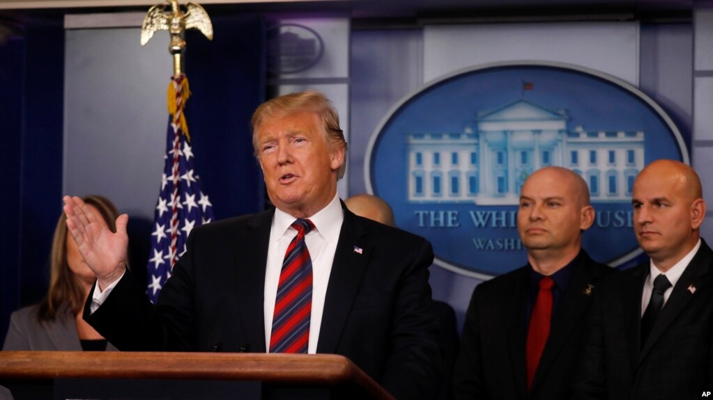 Resultado de imagen para Trump invita a la Casa Blanca a Art Del Cueto