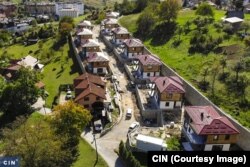 Ilegalno naselje „Solaris“ nastalo je za nekoliko mjeseci, uprkos brojnim zabranama i kaznama inspekcije (Foto: CIN)