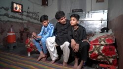 نصیر احمد اپنے بچوں کے ہمراہ