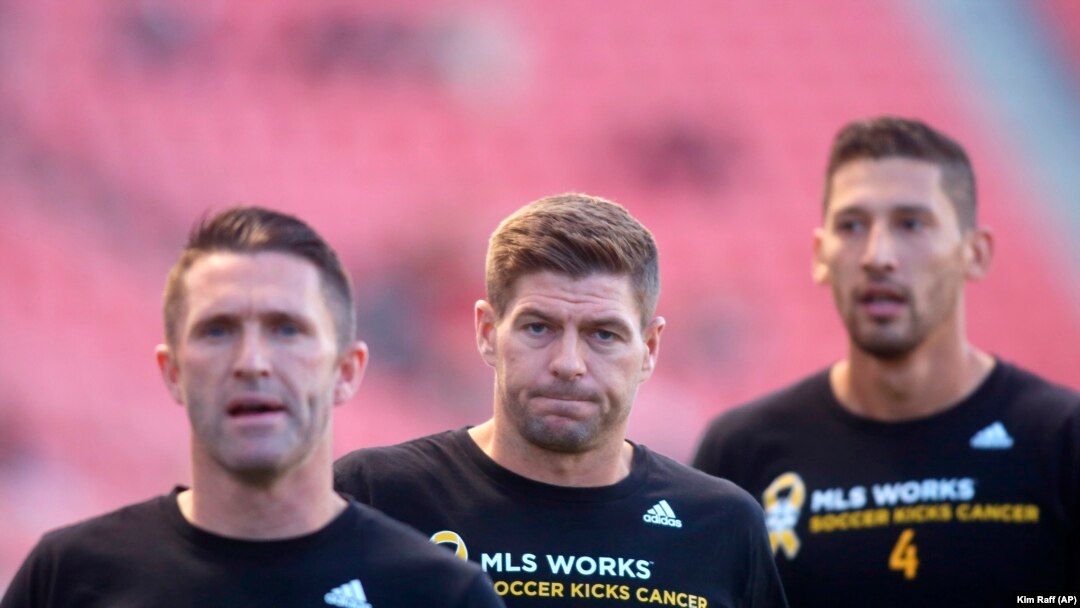 L.A. Galaxy’s Robbie Keane, left, L.A. Galaxy’s Steven Gerrard (8) and L.A. Galaxy’s Omar Gonzalez (4) warm up before an MLS soccer match against Real Salt Lake.