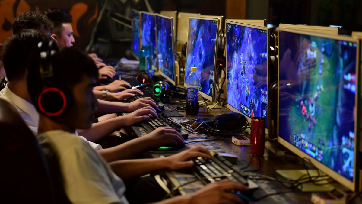 China Limits Children S Video Game Playing To 3 Hours A Week