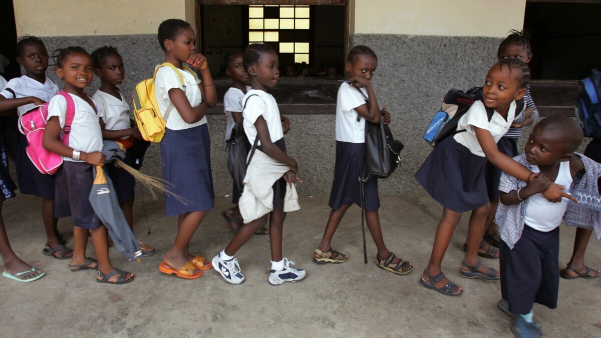 A Kinshasa, la rentrée scolaire rime avec galère