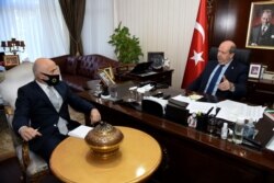 KKTC Cumhurbaşkanı Ersin Tatar ve Türk Ajansı-Kıbrıs (TAK) Müdürü gazeteci Dr. Fehmi Gürdallı