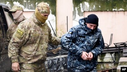 Germany, France Press Russia to Free Ukrainian Sailors