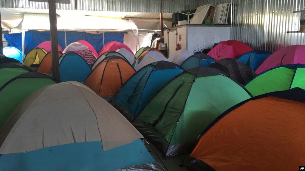 Î‘Ï€Î¿Ï„Î­Î»ÎµÏƒÎ¼Î± ÎµÎ¹ÎºÏŒÎ½Î±Ï‚ Î³Î¹Î± Central American Asylum Seekers Reach US Border