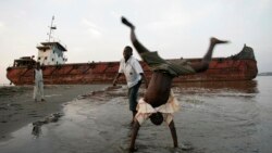 Trabalhadores defendem CA do Porto de Cabinda - 1:47