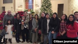 ຄອບຄົວທ່ານທອງສົດ ພົມມະລາ ແລະຍາດພີ່ນ້ອງ ທີ່ວັດກາໂຕລິກແຫ່ງນຶ່ງ