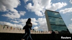 ساختمان دفتر مرکزی سازمان ملل متحد در شهر نیویورک، آمریکا - آرشیو