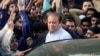 L'ex-Premier ministre Sharif retrouve provisoirement la liberté au Pakistan