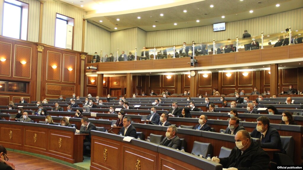 Kosovë: Reagime ndaj masave të qeverisë në kohë pandemie