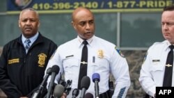 Kepala polisi Baltimore Anthony Batts (tengah) memberikan keterangan pers mengenai kematian Freddie Gray, Kamis (30/4).