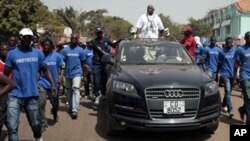 Serifo Nhamadjo, agora presidente interino da Guiné-Bissau, em campanha eleitoral antes dogolpe