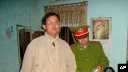 ຄຸນພໍ່ໂປຣແຕັສຕັງ Nguyen Cong Chinh ທີ່ສານຫວຽດນາມ ຕັດສິນຈຳຄຸກ 11 ປີ