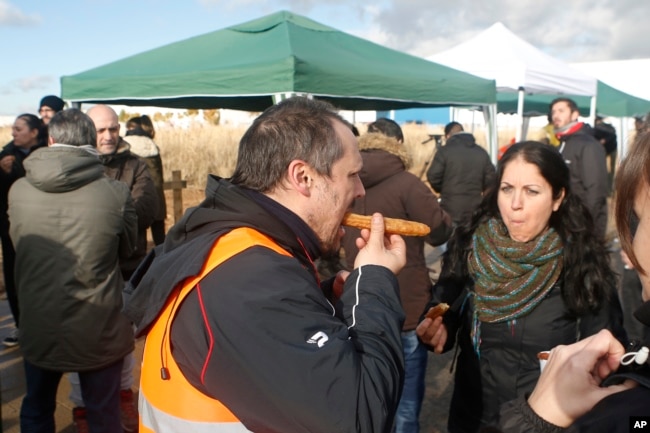 Alrededor del 90% de los trabajadores de un centro logístico próximo a Madrid secundaron el paro el viernes 23 de noviembre de 2018.