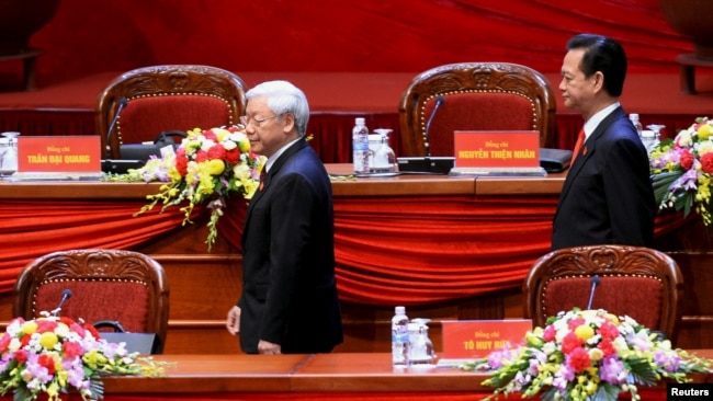 Tổng bí thư Nguyễn Phú Trọng và cựu Thủ tướng Nguyễn Tấn Dũng tại Đại hội Đảng 12, tháng 1 năm 2016.