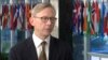 Brian Hook, USA official interview with VOA Persian, مصاحبه برایان هوک، مقام وزارت خارجه آمریکا با ستاره درخشش رئیس بخش فارسی مصاحبه میکند