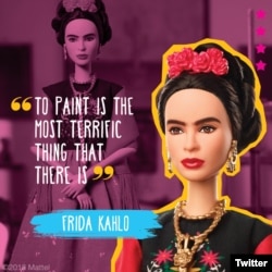 Barbie de Frida Kahlo. Foto: @Barbie