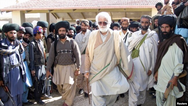 نواب اکبر بگٹی۔