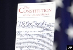 Ustav SAD