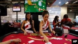 La empresa Las Vegas Sands opera el mayor casino del mundo en Macao, China.