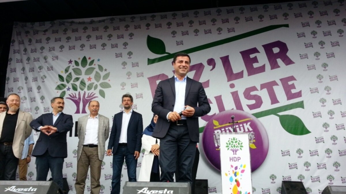 Turkey's Ruling Party Loses Parliamentary Majority