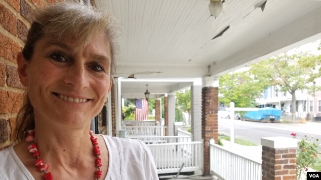 Irene Stevenson readied her home to become a refugee foster parent. She is waiting on a foster daughter who fled Somalia for Kenya, though there is no official word on whether the teenager will be able to travel to her Washington home. (A. Arabasadi/VOA)