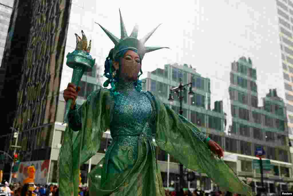 A performer attends the 95th Macy&#39;s Thanksgiving Day Parade in Manhattan, New York City.