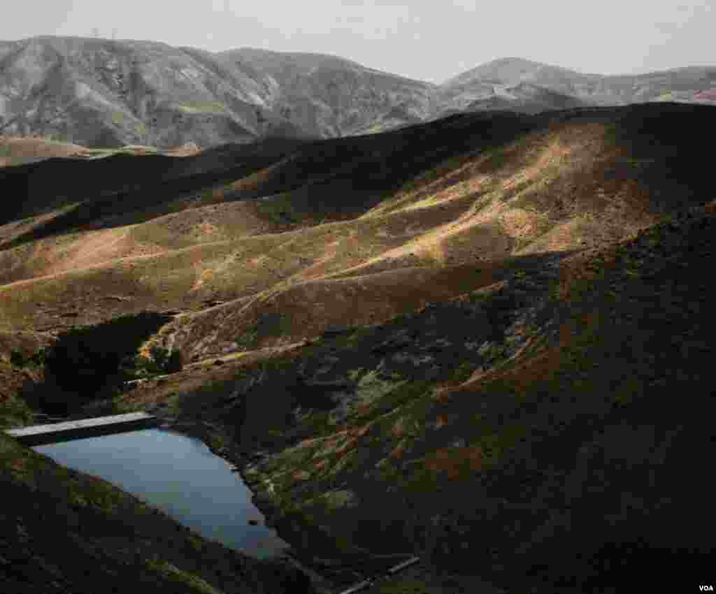 کوههای روستای وردیچ استان تهران عکس: آرش اکبرزاده (ارسالی شما)