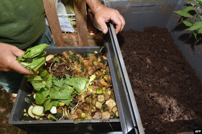 Hanya 35 dari sekitar 200 fasilitas pengomposan di California yang saat ini dapat menangani limbah makanan. (Foto: ilustrasi).