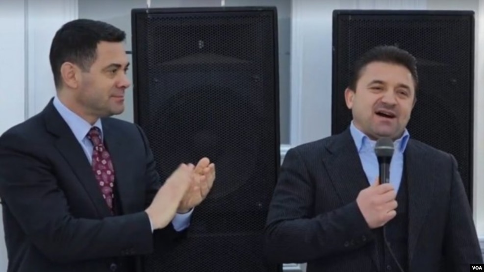 Ministri i financave Ahmetaj, Roshi dhe dekriminalizimi