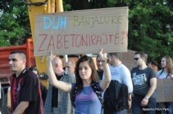 Protesti građana u Picinom parku, 30. maj 2012. (Foto: Incijativa 'Spasimo Picin park')
