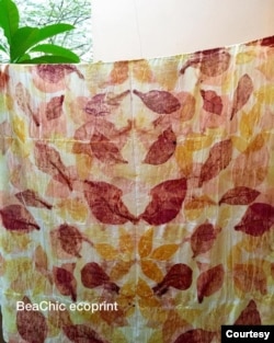 Batik Ecoprint Manfaatkan Alam untuk Ciptakan Busana