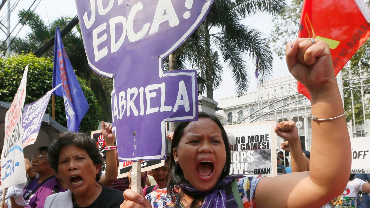 Philippines Offers Eight Military Bases to US