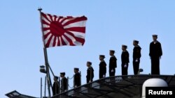 日本“出云”号军舰上的水兵。（资料照）