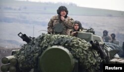 Навчання ЗСУ на сході України, 20 квітня 2021, Reuters