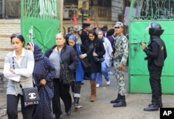 Malgré les récentes protestations, les Egyptiens ont fait la queue pour voter, les 28 et 29 novembre 2011